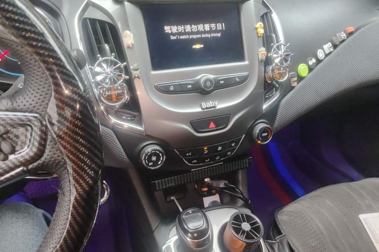 Used Chevrolet Cruze 2017 1.5L Automatic Pioneer Sunroof Edition Audio And AC Panel