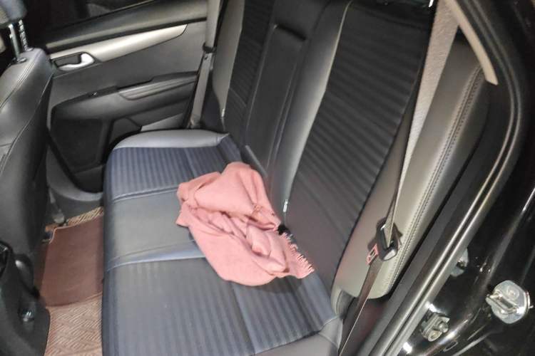 Used Kia Sportage R 2018 2.0L Automatic Smart Luxury Version China V Standard Interior 4