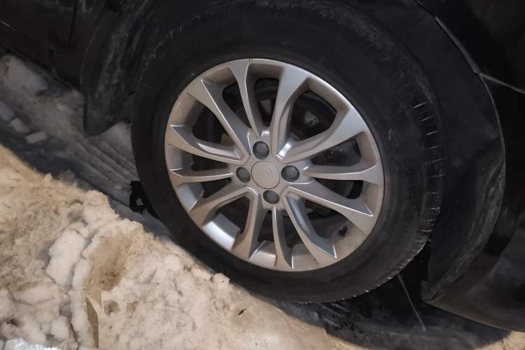 Used Geely Auto Vision 2015 1.5L Manual Happiness Edition
