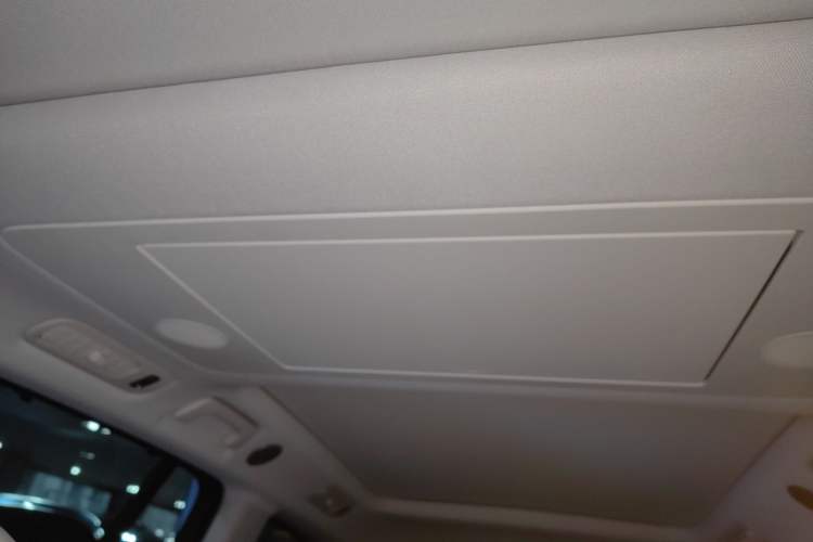 Used Li Auto i8 2025 Model Standard Version
