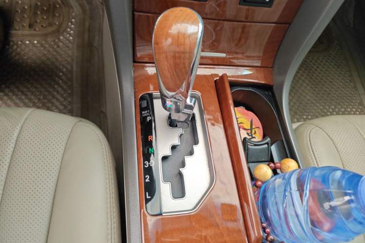 Used Toyota Camry 2013 200G Classic Luxury Edition Gear Lever