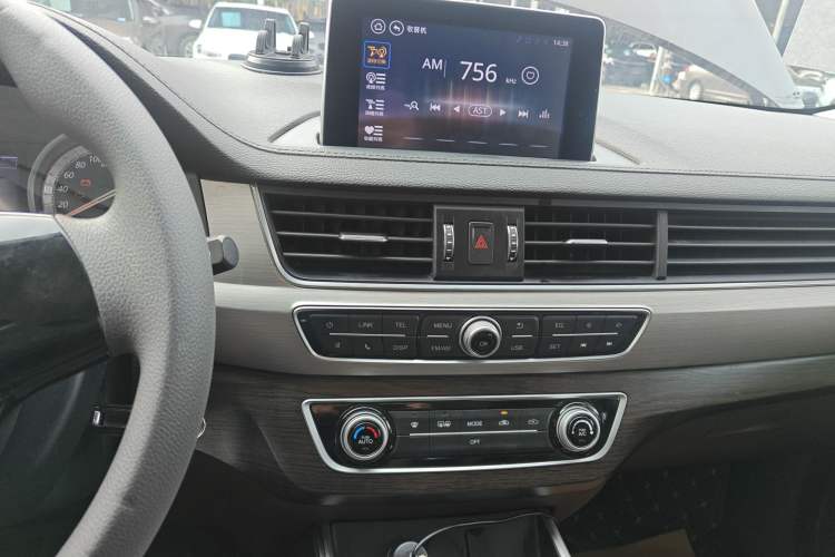 Used FORTHING Joyear X5 2017 1.6L Manual Luxury Model
