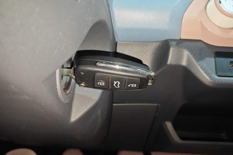 Used Chery QQ Ice Cream 2024 205km Sundae+ Vehicle Key