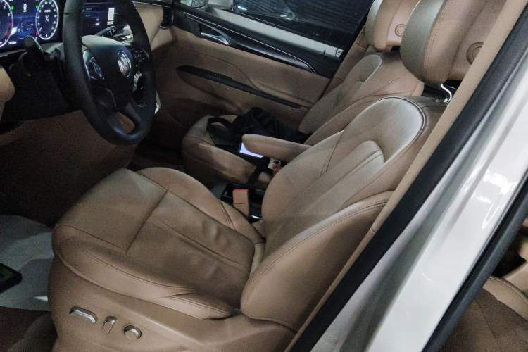 Used Buick GL8 2021 ES Landtrek 653T Luxury Model
