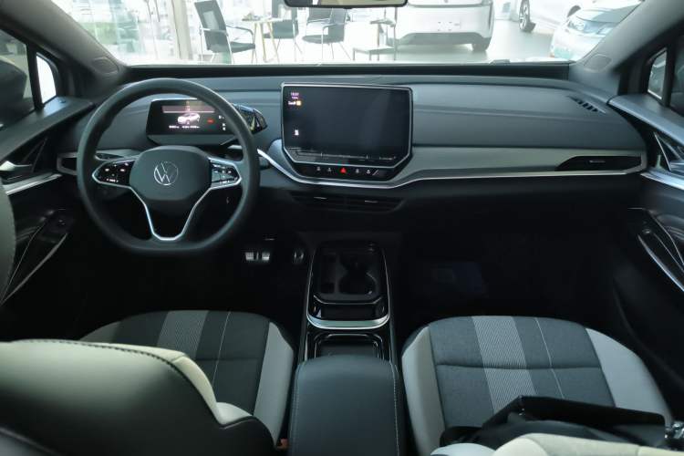 Used Volkswagen ID.4 CROZZ 2022 Long-Range PURE+ Edition
