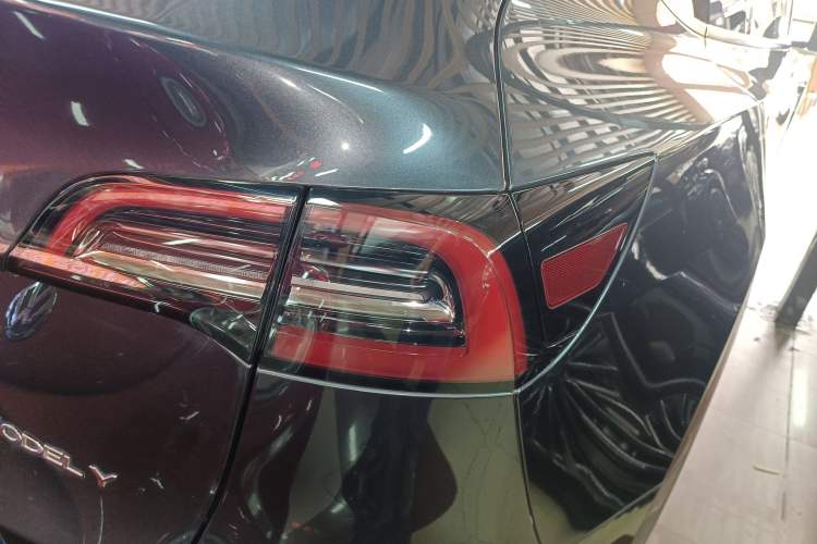 Used Tesla Model Y 2024 Rear-Wheel-Drive Version Exterior 3