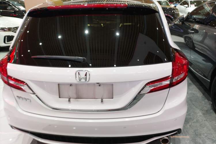 Used Honda Jade 2017 1.8L automatic Comfort version 5 seats
