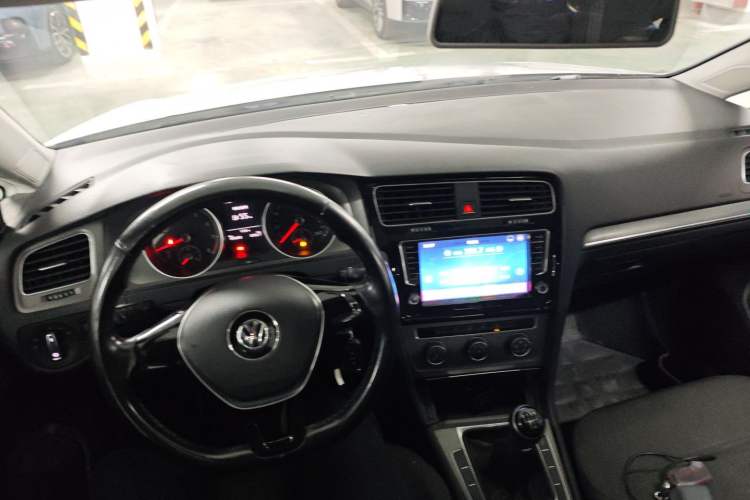 Used Volkswagen Golf 2014 1.4 TSI Manual Comfort Model
