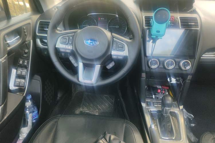 Used Subaru Forester 2016 2.5i Luxury Navigation Edition Steering Wheel