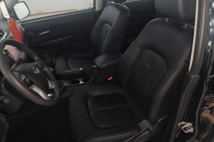 Used Great Wall Wingle 5 2017 2.0T European Version Diesel Two-Wheel Drive Elite Plus Big Double-Cab GW4D20D