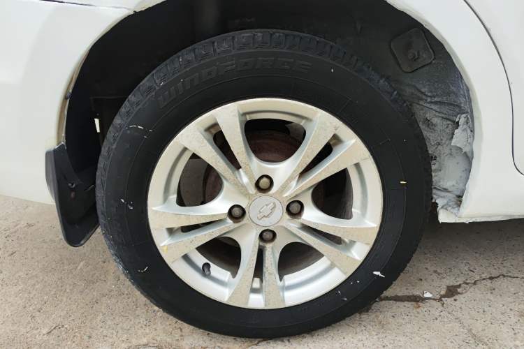 Used Chevrolet Sail 2013 Sedan 1.4L AMT Enjoy Edition