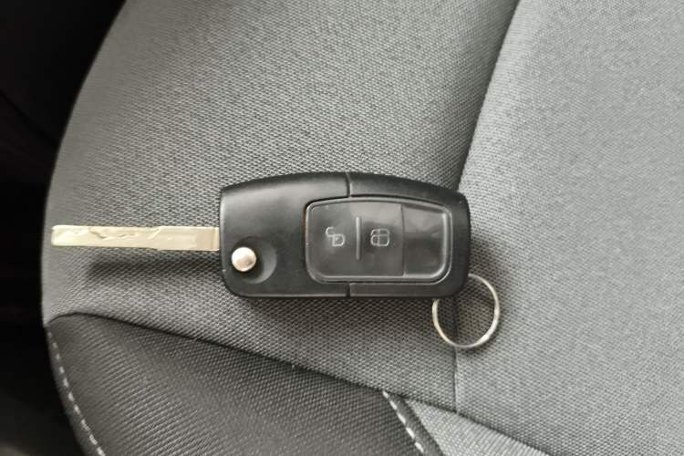 Used Ford EcoSport 2013 1.5L Automatic Fashion Model