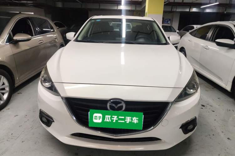 Used Mazda 3 Axela 2014 Sedan 1.5L Automatic Luxury Model Front