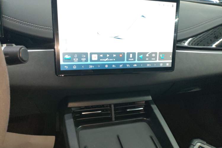 Used BYD Seal 06 New Energy 2025 DM-i Smart Drive 80KM Luxury Model Audio And AC Panel