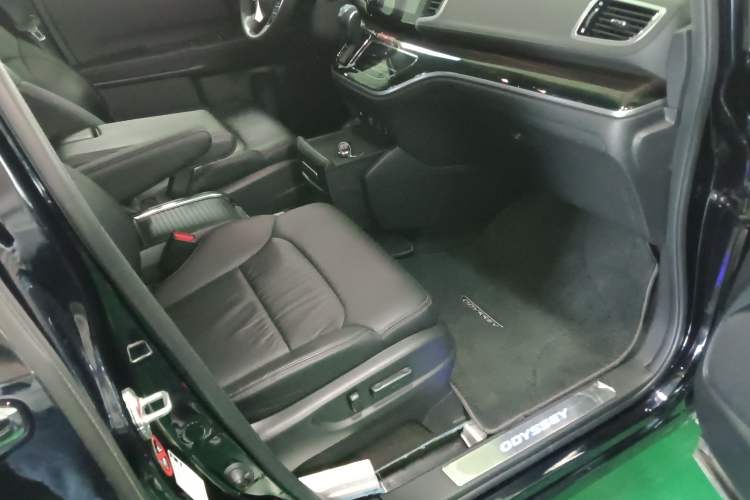 Used Honda Odyssey 2019 2.0L Rui·Zhi Zhen Edition
