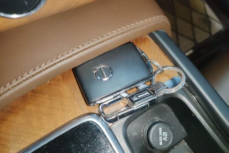 Used Volvo XC90 2023 B5 SmartDrive Luxury Edition 5 Seats
