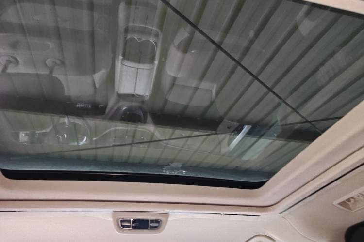 Used Mercedes-Benz V-Class 2022 V 260 Prestige Edition Headliner