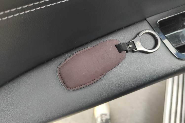 Used Ford Edge 2017 EcoBoost 245 Two-Wheel-Drive Sporty 7-Seater
