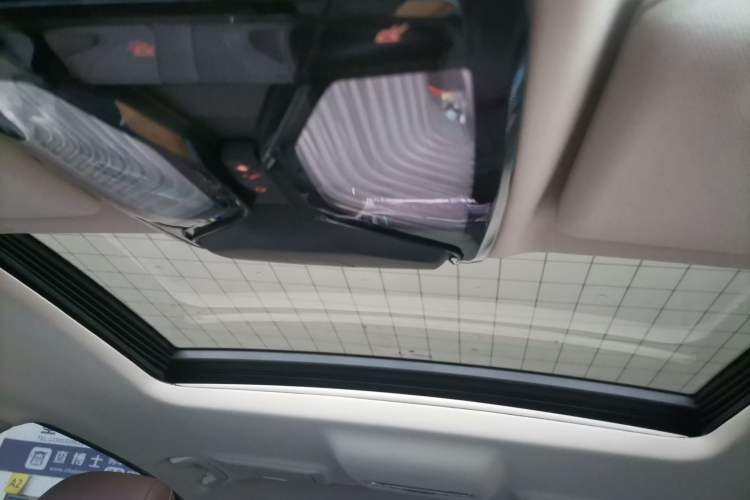 Used BMW 5 Series 2019 Facelifted 525Li Luxury Package Headliner