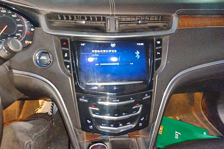 Used Cadillac XTS 2013 28T Leading Model