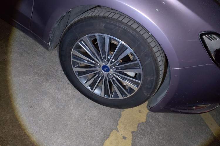 Used Ford Mondeo New Energy 2018 2.0 PHEV Zhihao Trim
