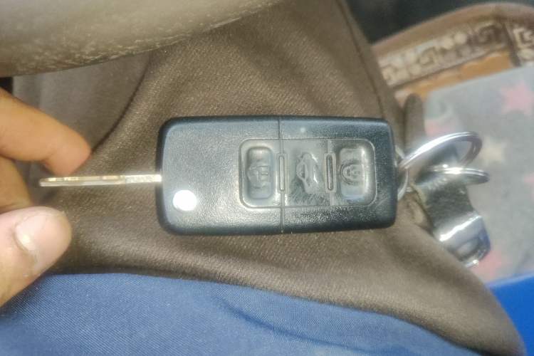 Used Iveco Power Daily 2013 2.5T-V39 Low-Roof Box Truck