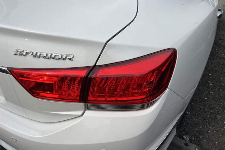Used Honda Spirior 2015 2.4L Prestige Edition
