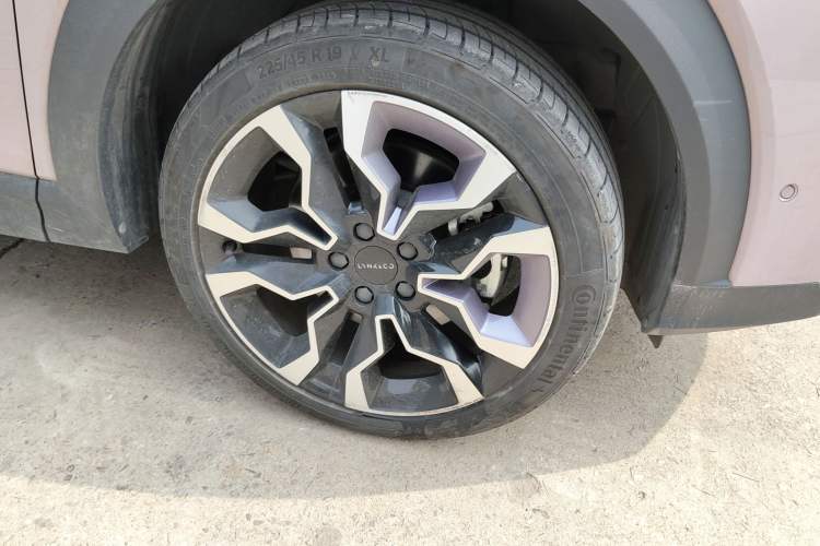 Used Lynk & Co 06 2021 1.5T Shero Pink Special Edition
