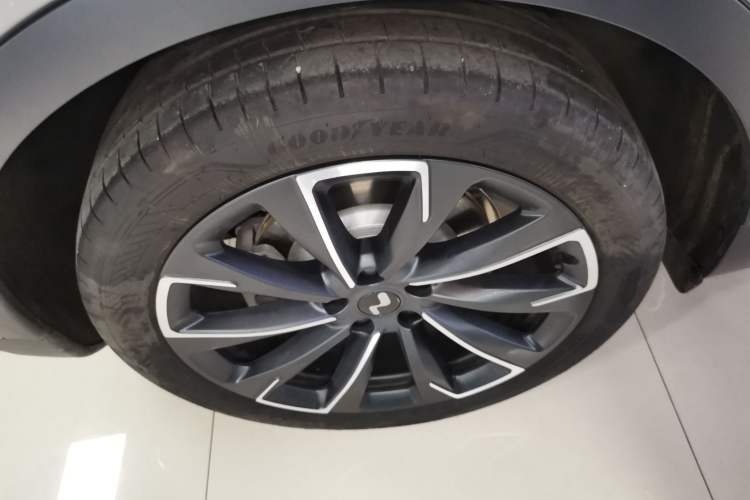 Used ONVO L60 2024 60 kWh Rear-Drive Version Exterior 5