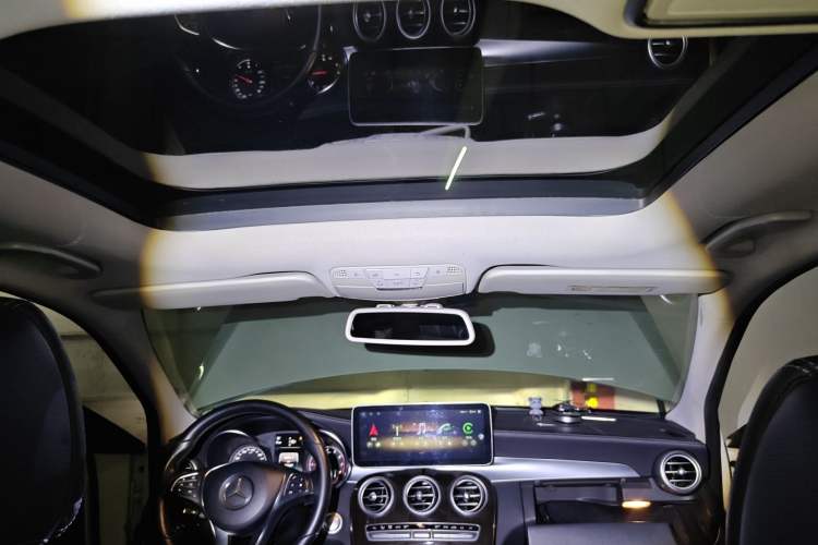 Used Mercedes-Benz C-Class 2015 C 200 L Headliner