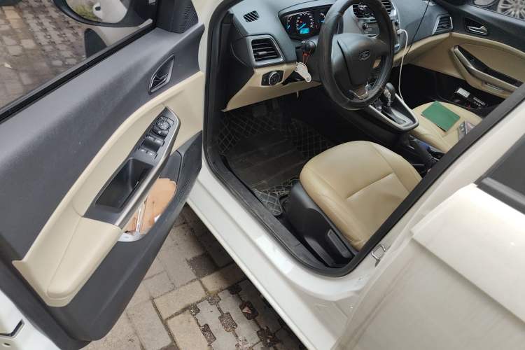 Used Ford Escort 2017 Revised Version 1.5L Automatic Comfort Edition