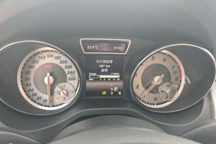 Used Mercedes-Benz GLA 2016 GLA 200 Fashion Model
