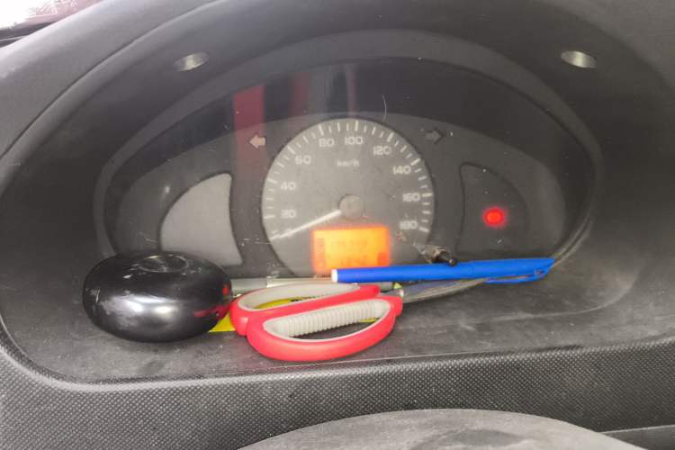 Used Wuling Rongguang 2019 1.5L Extended-Body Van Base Model with 5 Seats Instrument Cluster