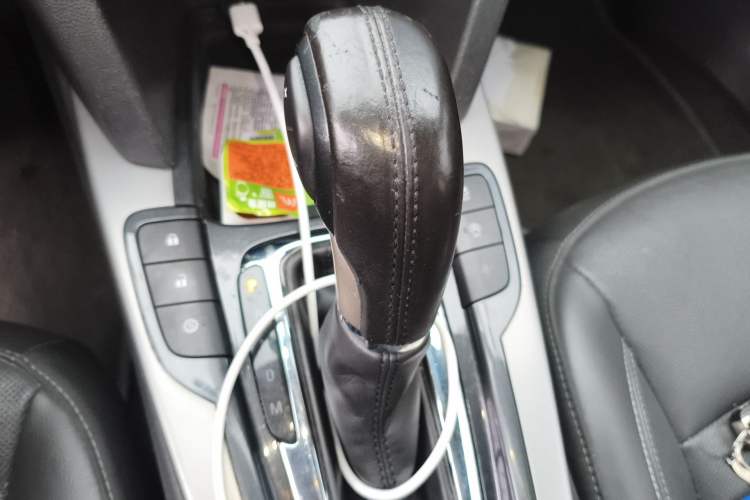 Used Chevrolet Malibu 2018 530T Automatic Luxury Edition Gear Lever