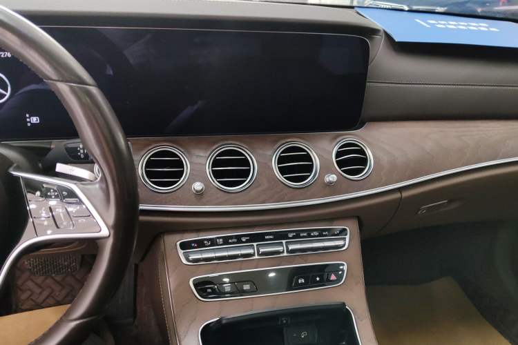 Used Mercedes-Benz E-Class 2021 Restyled E 300 L Luxury Edition
