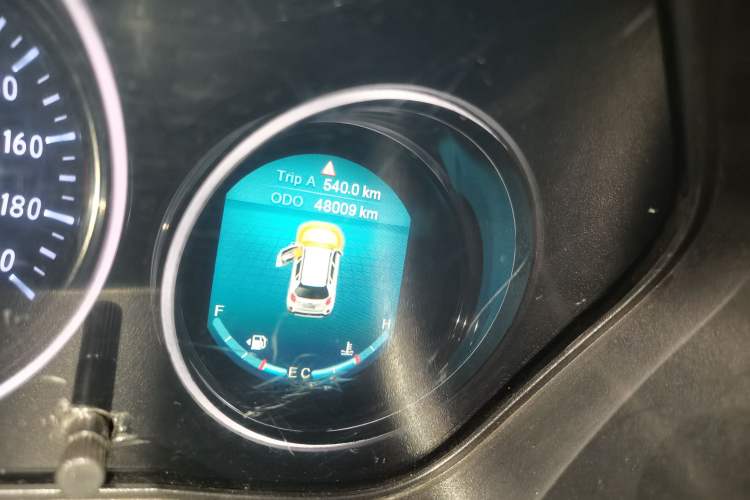 Used HYOSOW S3 2016 S3L 1.5L Manual Prestige Edition Odometer Close Up