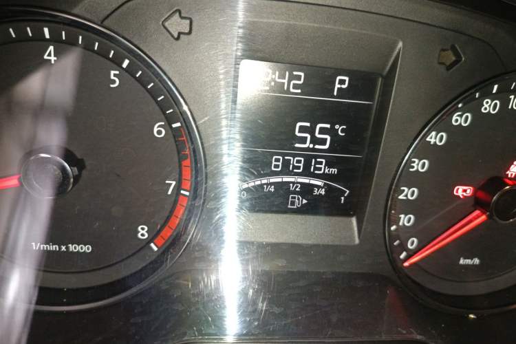 Used Volkswagen Polo 2014 1.6L Automatic Comfort Edition Odometer Close Up