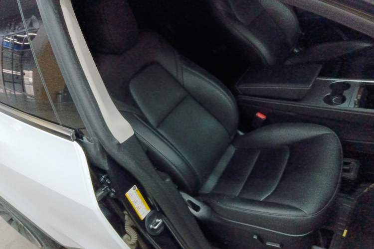 Used Tesla Model Y 2024 Rear-Wheel-Drive Version