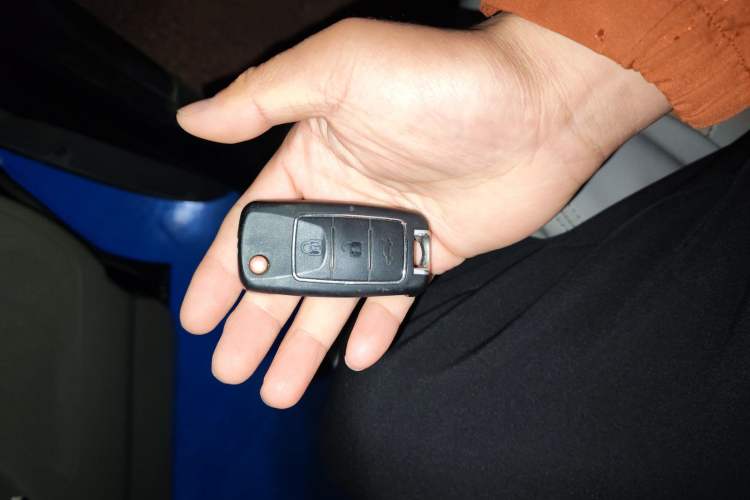 Used FORTHING Lingzhi 2019 Facelifted M5L 1.6L 7-Seater Base Model China VI Standard Vehicle Key