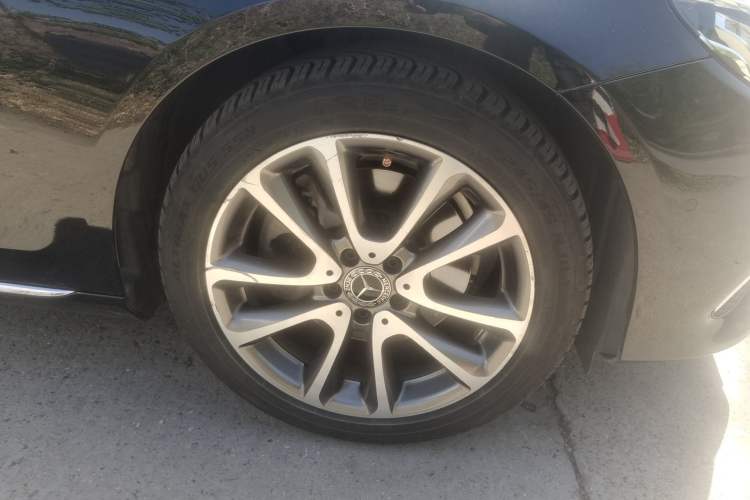 Used Mercedes-Benz E-Class 2018 Facelift E 200 L 4MATIC
