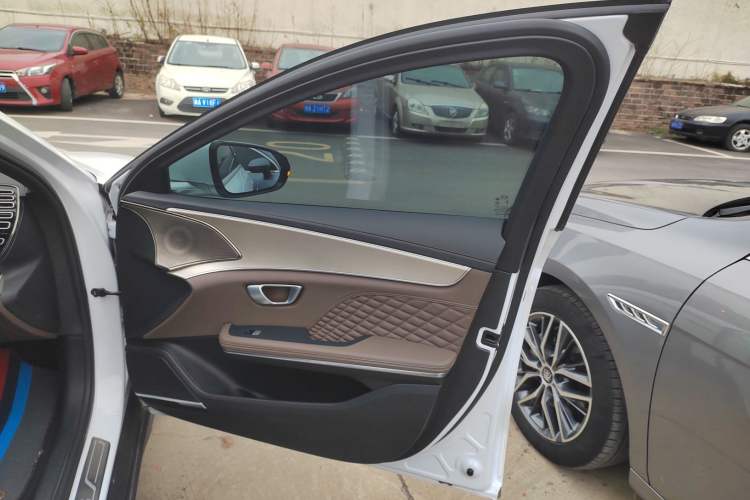 Used BYD Han 2023 DM-i Champion Edition 121KM Prestige Model