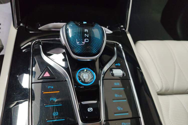 Used BYD Tang New Energy 2022 DM-p 215KM Four-Wheel Drive Flagship Model Gear Lever