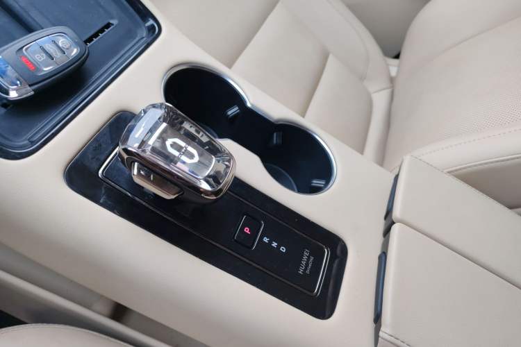 Used Hima AITO M5 2023 Pure Electric All-Wheel Drive Intelligent Driving Version Gear Lever