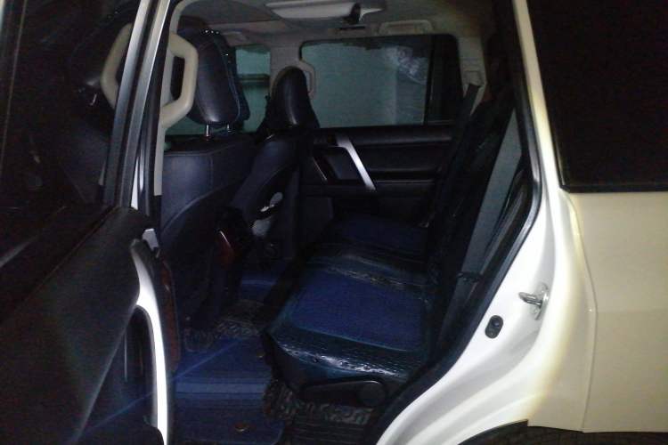 Used Toyota Prado 2014 4.0L Automatic TX-L NAVI
