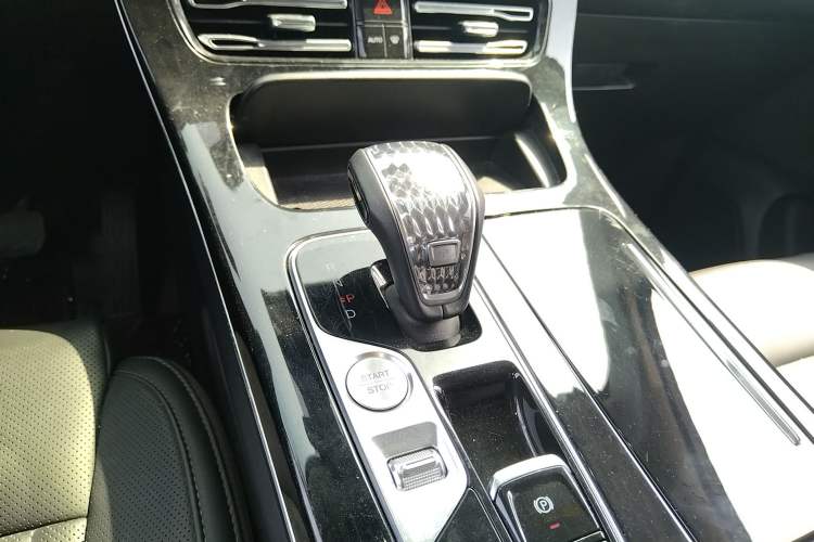 Used GAC Trumpchi M8 2023 Zongshi Series 400T Ultimate Edition Gear Lever