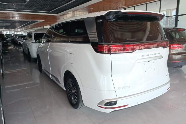 Used Denza D9 2022 DM-i 970 Four-Wheel Drive Flagship Model Exterior 2