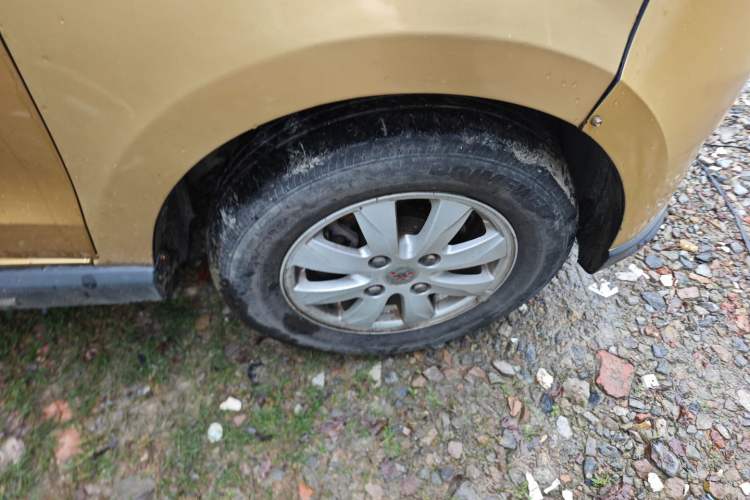 Used Wuling Hongguang 2013 1.5L S Comfort Model
