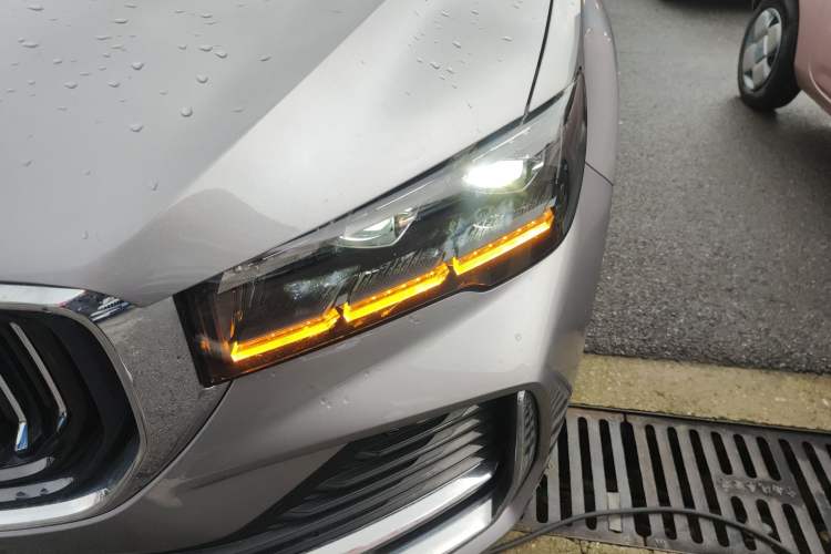 Used Geely Auto Monjaro L 2023 2.0TD High-Power Automatic Two-Wheel Drive Flagship Version Left Front Headlight