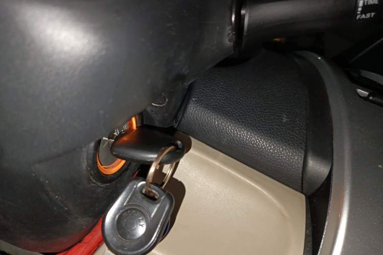 Used Mitsubishi Pajero Sport 2013 3.0L Automatic Two-Wheel Drive Luxury Edition Vehicle Key