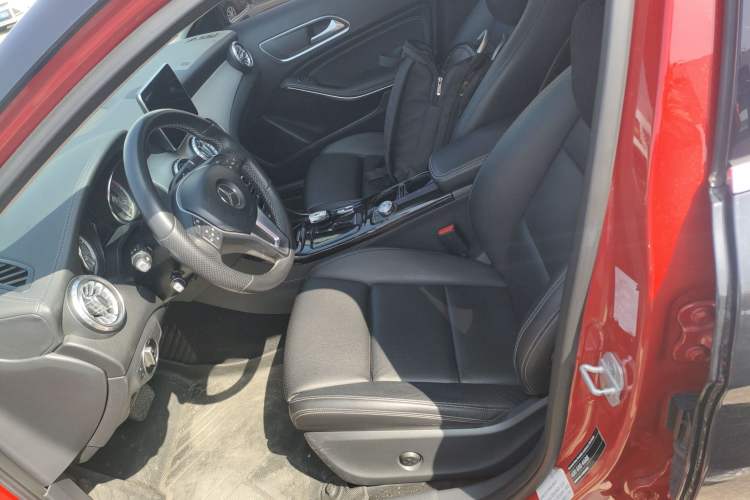 Used Mercedes-Benz GLA 2016 GLA 220 4MATIC Fashion Edition
